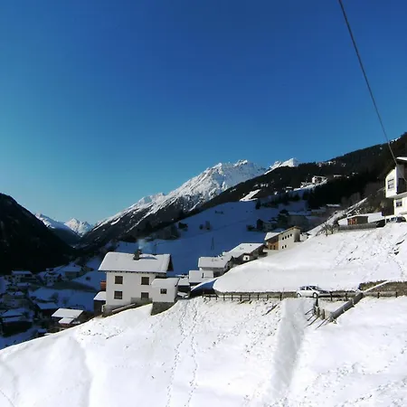 Cozy With A Beautiful View 아파트 카플